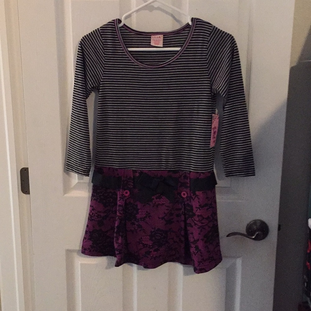 Girls sealed with a kiss dress